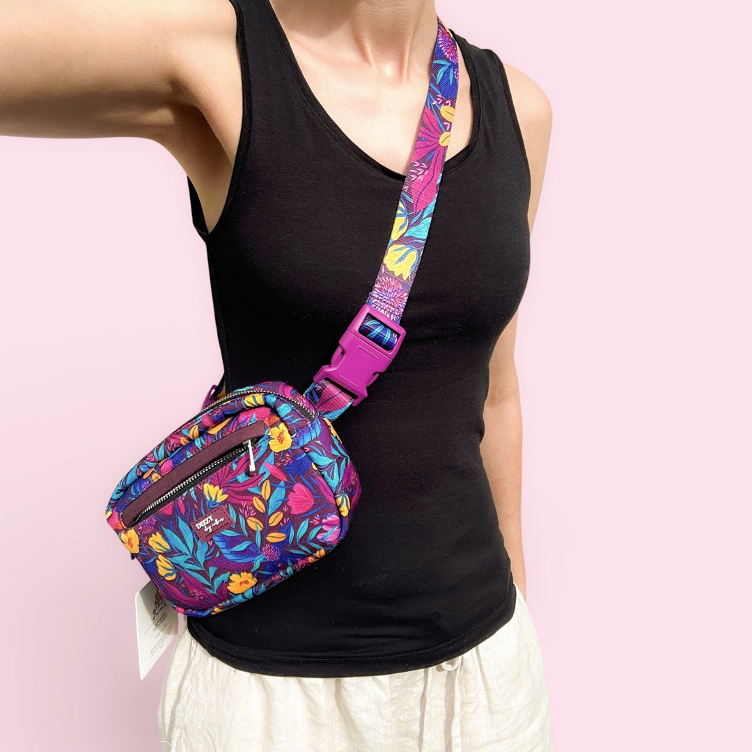 Sapphire Showers Adventure Pouch : Dog Walking Bum Bag