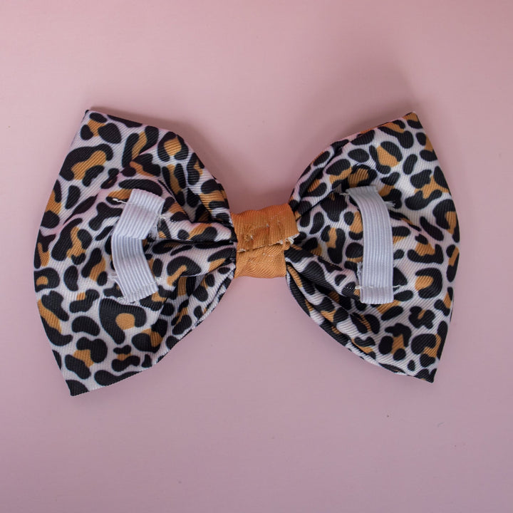 Latte Leopard : Bow Tie